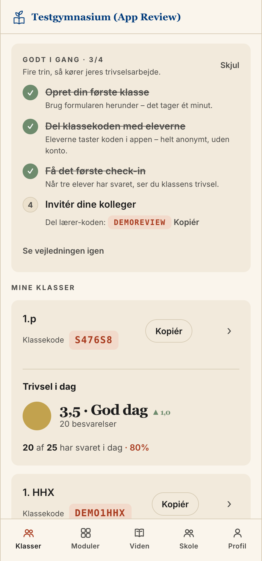Klasser-fanen med den daglige trivsel og Klassekompas